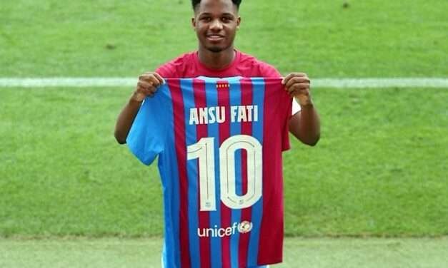 Ansu Fati está de volta e usará o número 10 nas costas durante a pré-temporada.