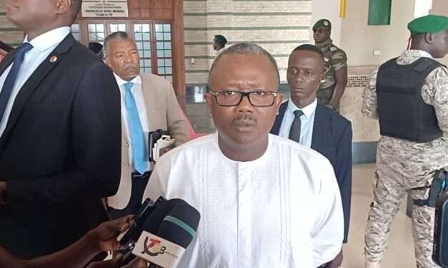 Legislativas antecipadas anunciada marcada para 24 de Novembro