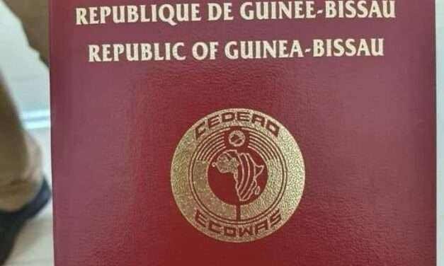 Aviso sobre a Devolução de Passaportes Diplomáticos e de Serviço
