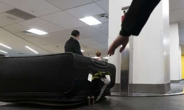 Deputado do Chega admite furto de malas no aeroporto de Lisboa