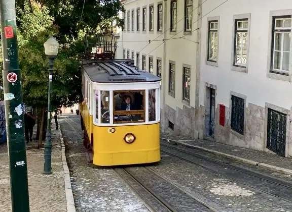 Trabalhadores da Carris apresentaram “queixas sucessivas” quanto à manutenção dos elevadores em Lisboa
