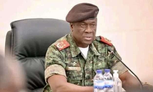 Alto Comando Militar cria Conselho Nacional de Transição e altera funcionamento do Ministério Público