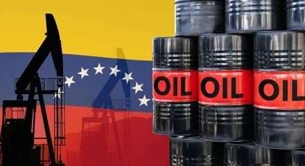Venezuela vai transferir milhões de barris de petróleo para os Estados Unidos, anuncia Trump