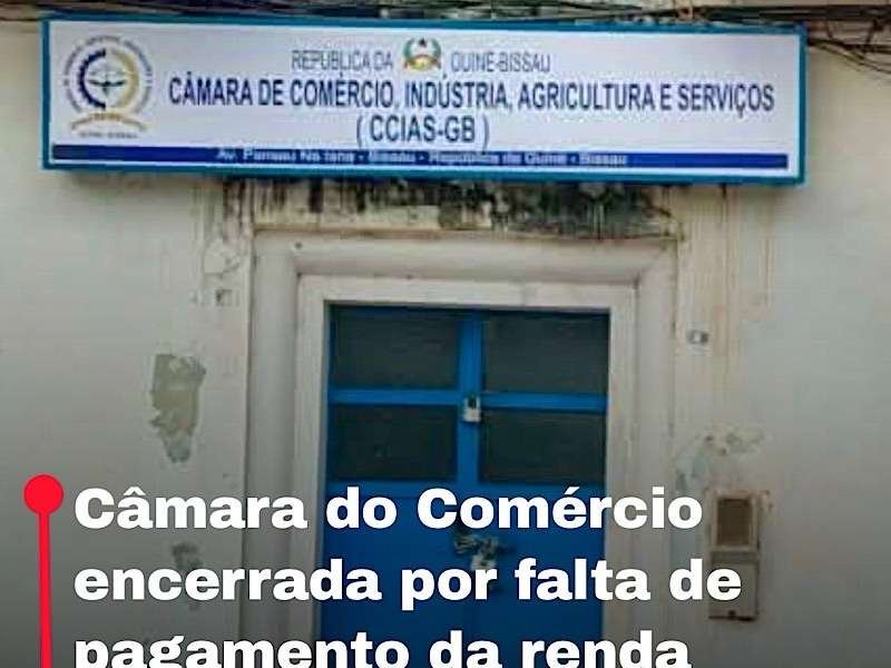 Câmara do Comércio encerrada por falta de pagamento da renda
