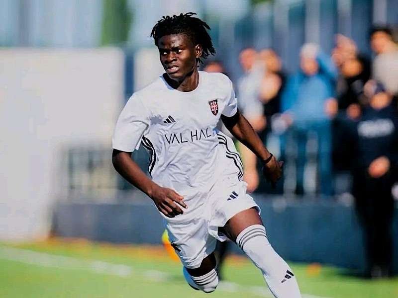 ABDU DAFÉ FAZ HISTÓRIA: Jovem guineense estreia-se pelo Casa Pia na Liga Portuguesa