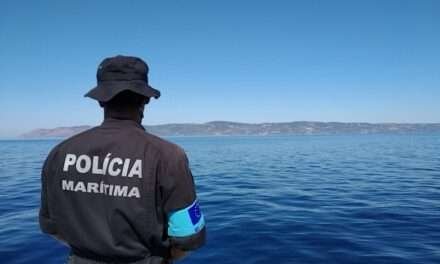 Costa da Caparica: encontrado corpo de jovem angolano desaparecido na praia do Dragão Vermelho