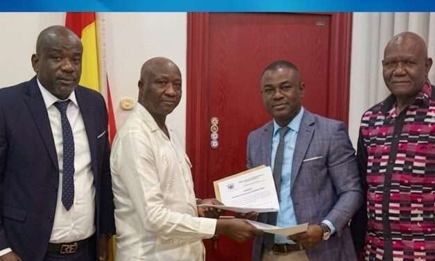 Guiné-Bissau assina memorando para construção de central solar de 650 MW